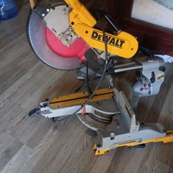 DeWalt table saw