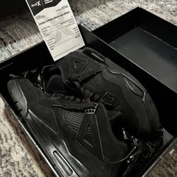 Black Cat Jordan 4