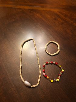 Beads necklace & 2 Bracelets
