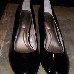 Life Stride BLack High Heels 