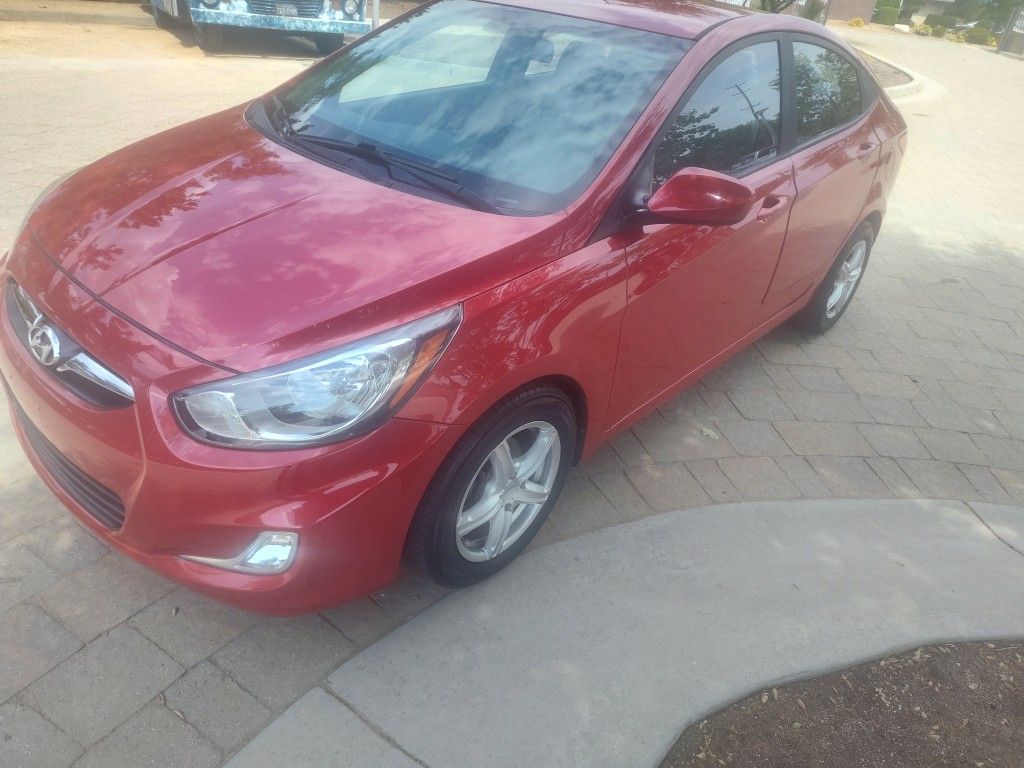 2016 Hyundai Accent Low,miles