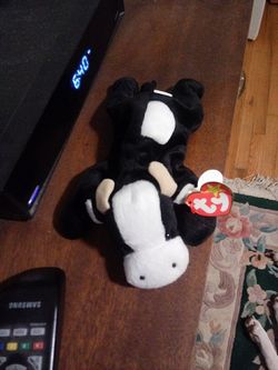 Beanie baby daisy the cow