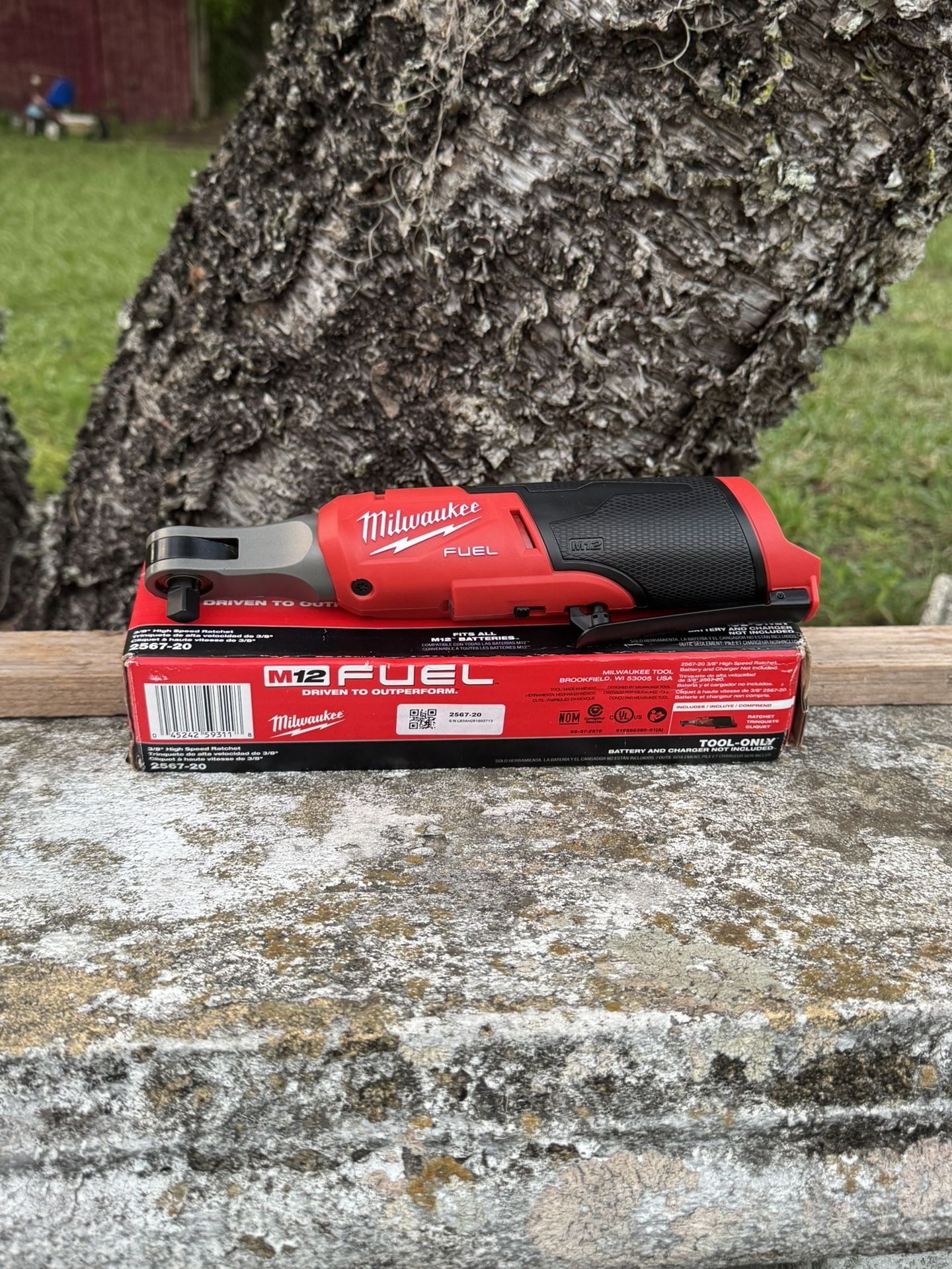 Milwaukee M12 FUEL12 FUEL 12V Lithium-Ion Brushless Cordless 3/8 in. Ratchet (Tool-Only)