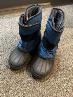 Kids snow boot - size 11