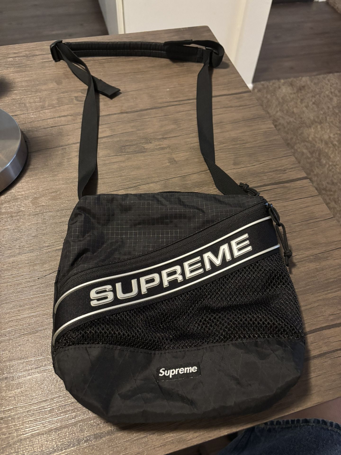 supreme shoulder bag