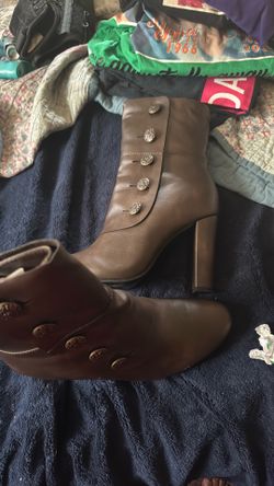 Dress boots