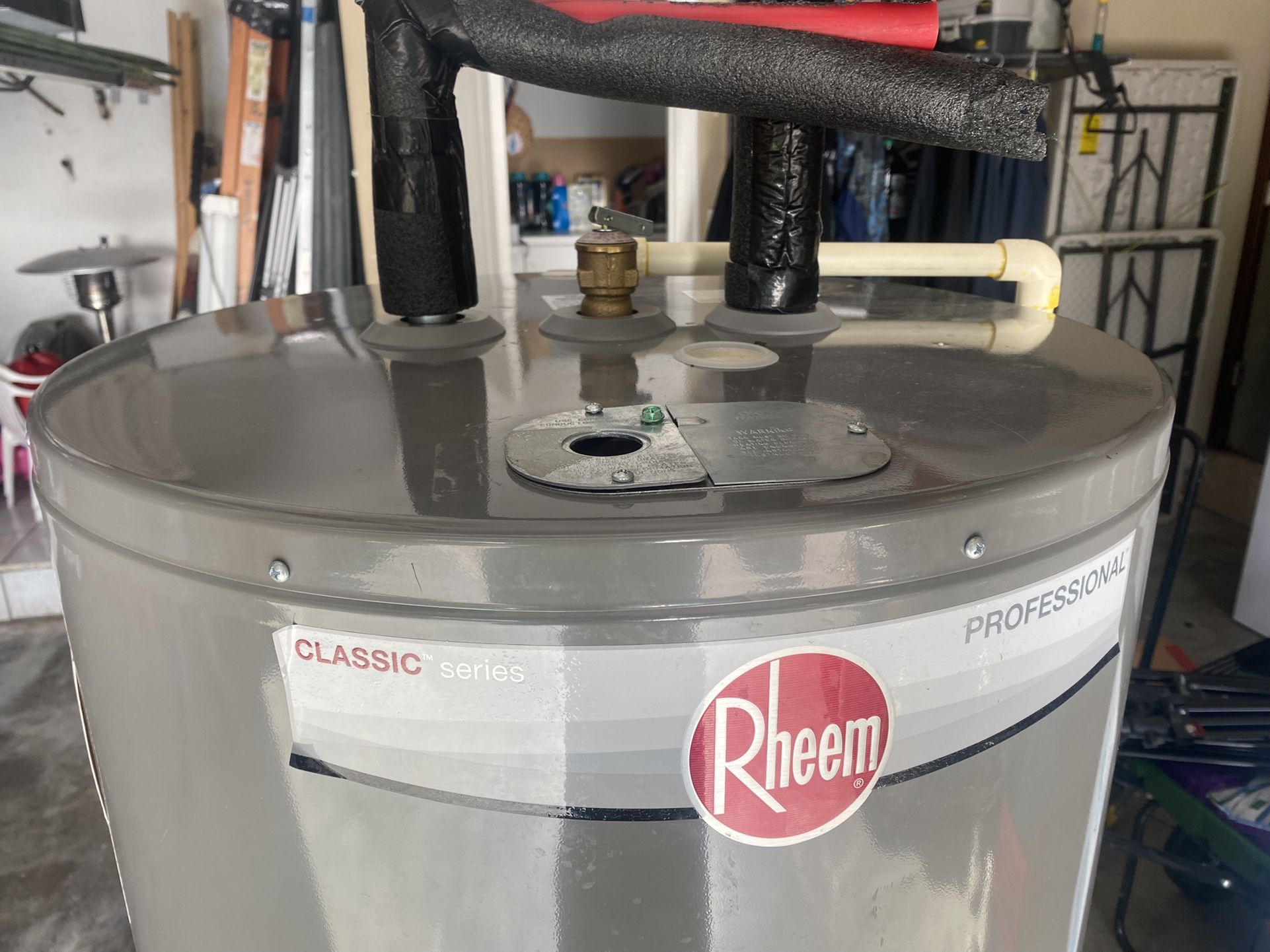 80-Gallon Rheem Water Heater Tank Professional Classic PROE80 2 RH93 for  Sale in Miami, FL - OfferUp