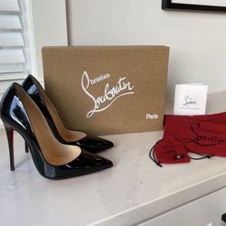 Christian Louboutin So Kate - 35