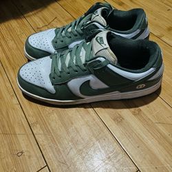 Nike Dunk Low green trainers