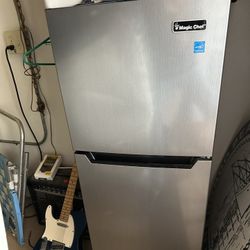 Magic Star Fridge And Freezer Combo