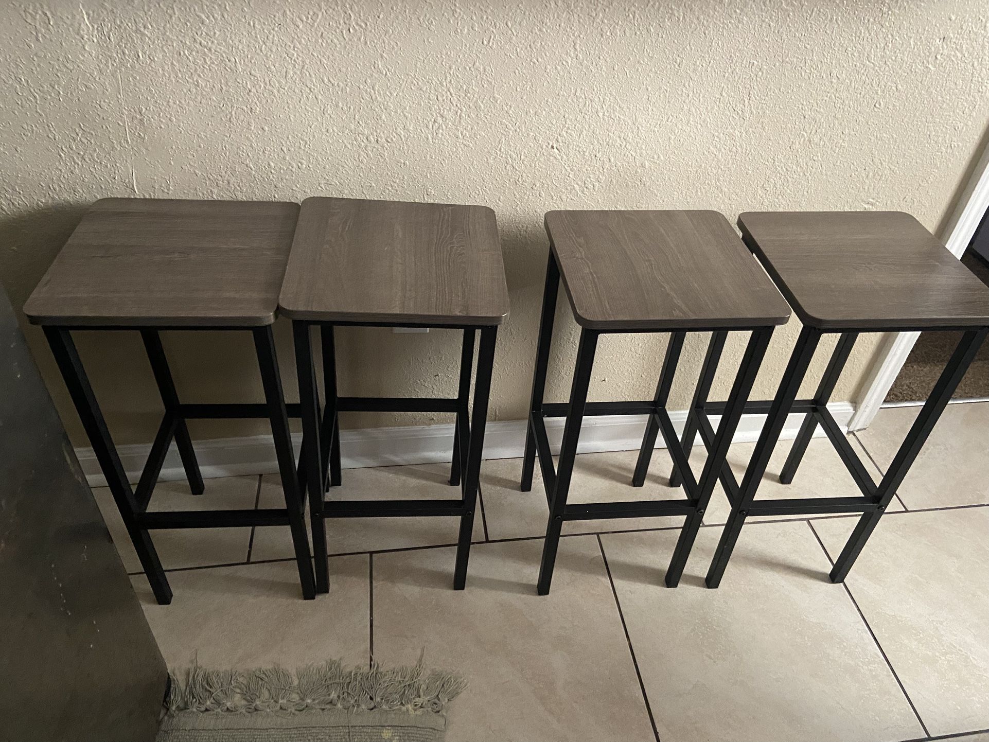 4 Piece Counter Stools