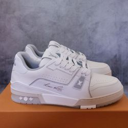 Louis vuitton white leather sneaker