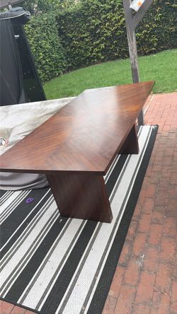 Dining table free