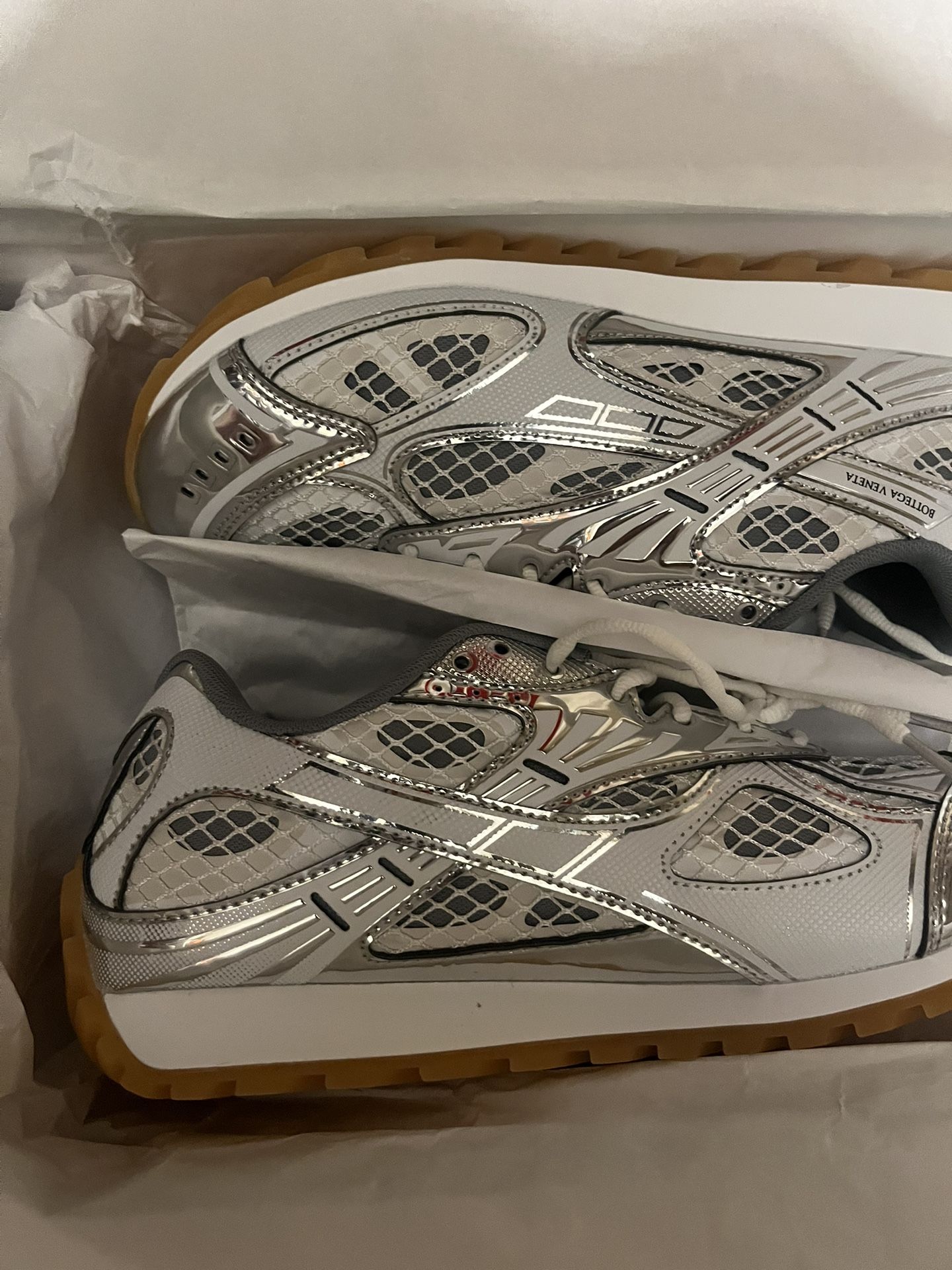 “SEND BEST OFFER”Bottega Veneta Orbit Sneaker Silver Size 43 With Boxes ,Tags,Bags