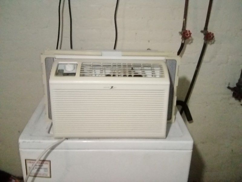 Air Conditioner Zenith 5,000 BTU
