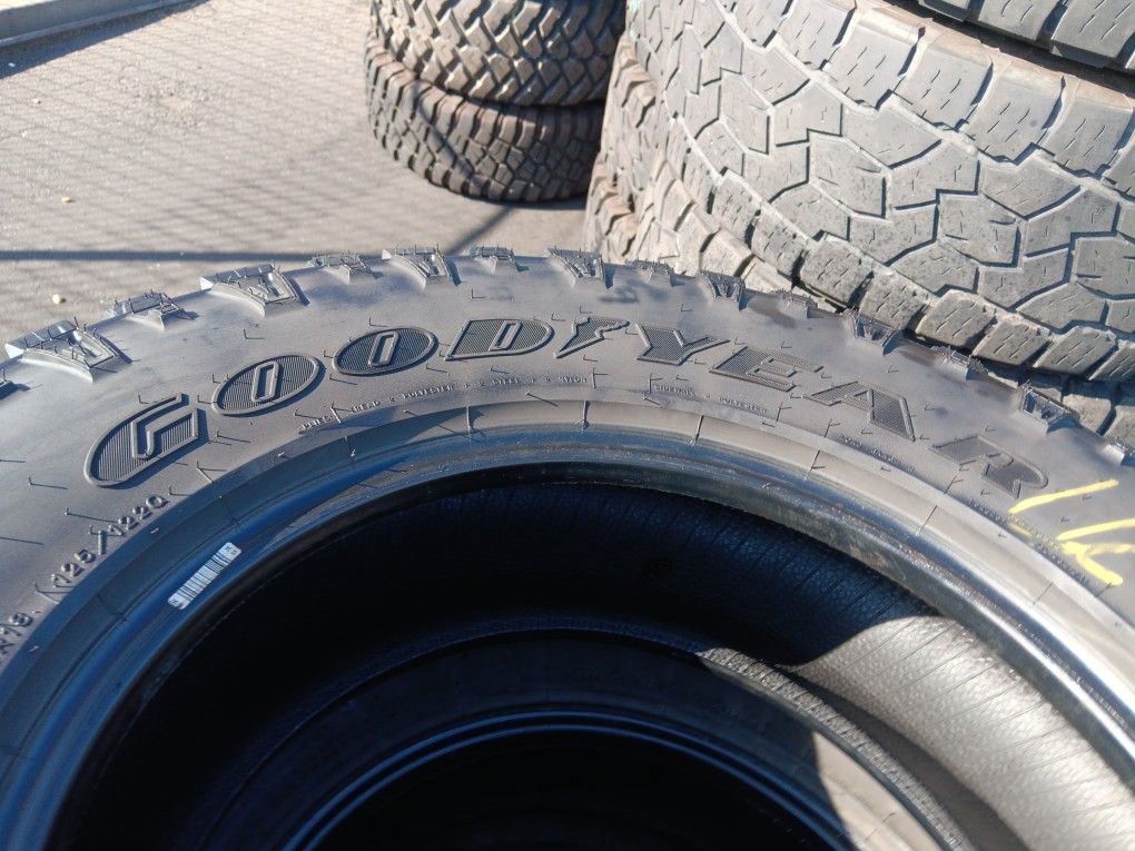 4 Llantas Lt275 70 R18 Goodiyear Wrangler Duratrac