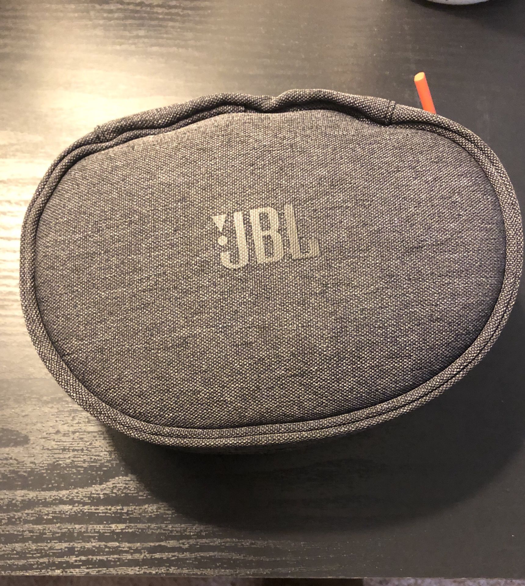 JBL WIRELESS BASS BOOSTED NOISE CANCELLING HEADPHONES