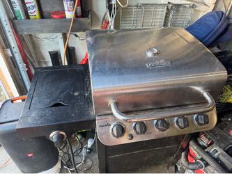 Propane Char-Broil Grill