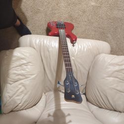 Bass Guitar For Sale ( Warwick Streamer bass 4-string) 