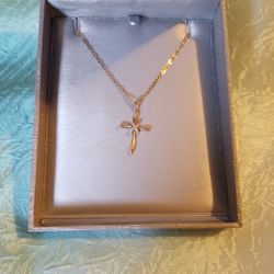 10kt Yellow Gold Necklace With 10kt Rose and White Gold Charm
