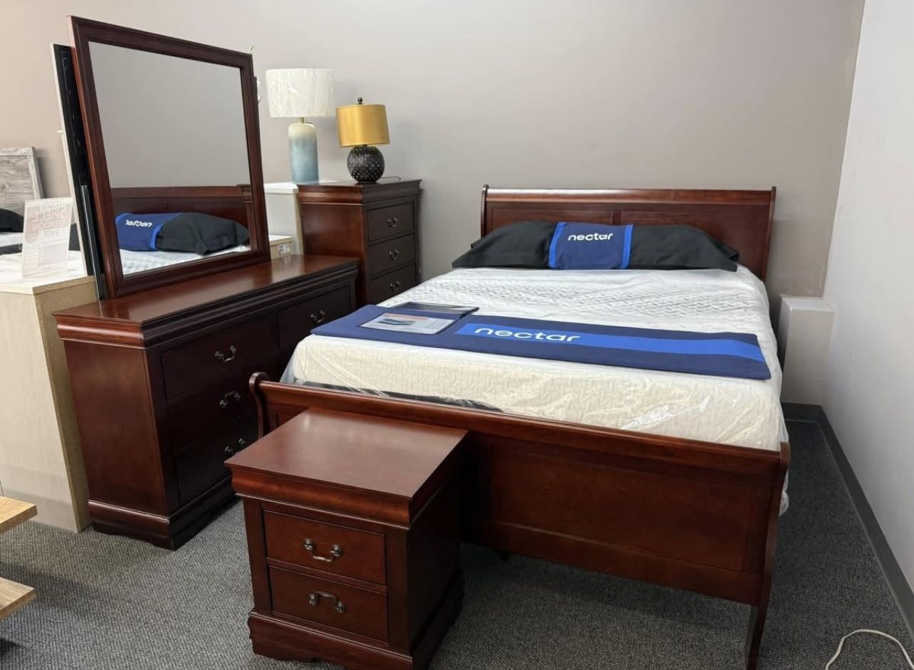 Bedroom Set at an AMAZING PRICE!