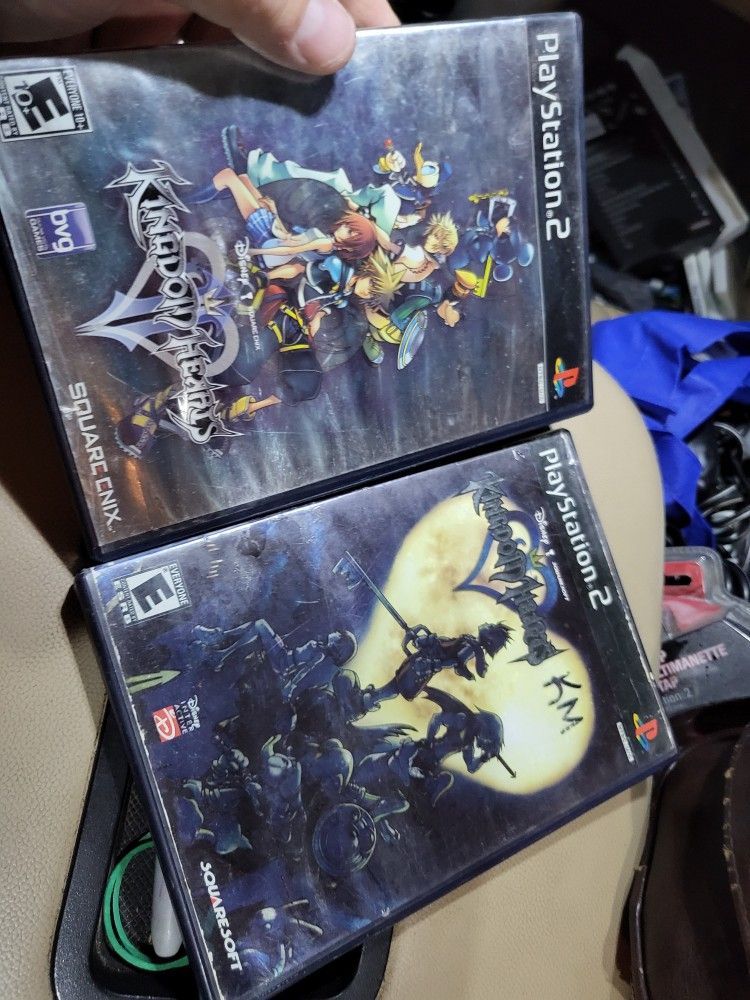 Playstation 2 kingdom hearts 1 and kingdom hearts 2
Both complete excellent condition