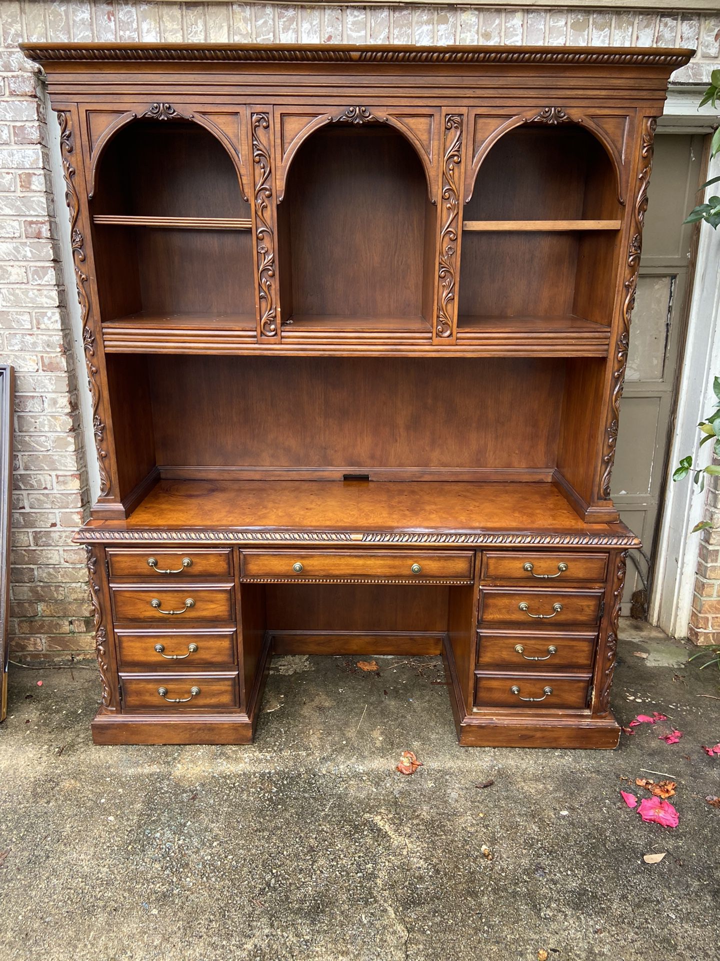  executive office desk with lighted hutch