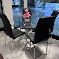 5pc Dining Set 🔥 Take It Home With Only $50 Down 