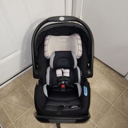Graco SnugRide Snugfit 35 DLX Infant Carseat