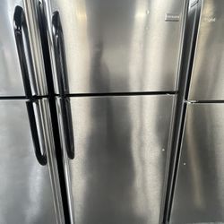 Refrigerator Frigidaire 30”