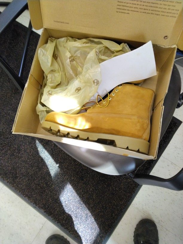 Timberland Men's Boots..Size 10..Brand New