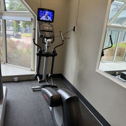 Elliptical Commercial 