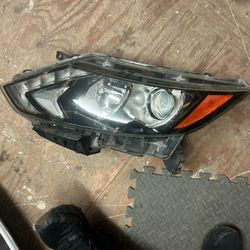 2017-19 NISSAN ROGUE SPORT LF HEADLIGHT LED OEM 