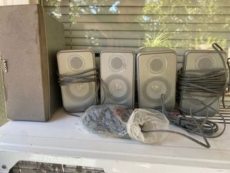 Surround sound speakers