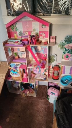 KidKraft Dollhouse - Already Built! - $60