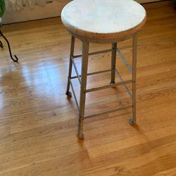 Kitchen Stool Bar Stool $10 each (Albany Park / North Park University) 