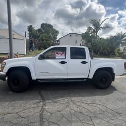 2005 White GMC