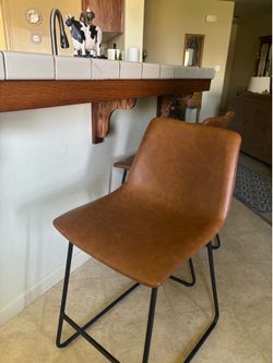 Bar Stools/ bancos