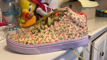 Women/girls shoes