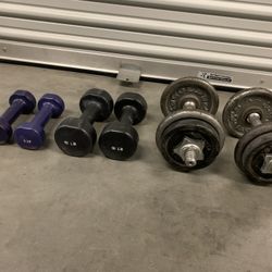 Dumbbell set excellent condition 70 pounds in total