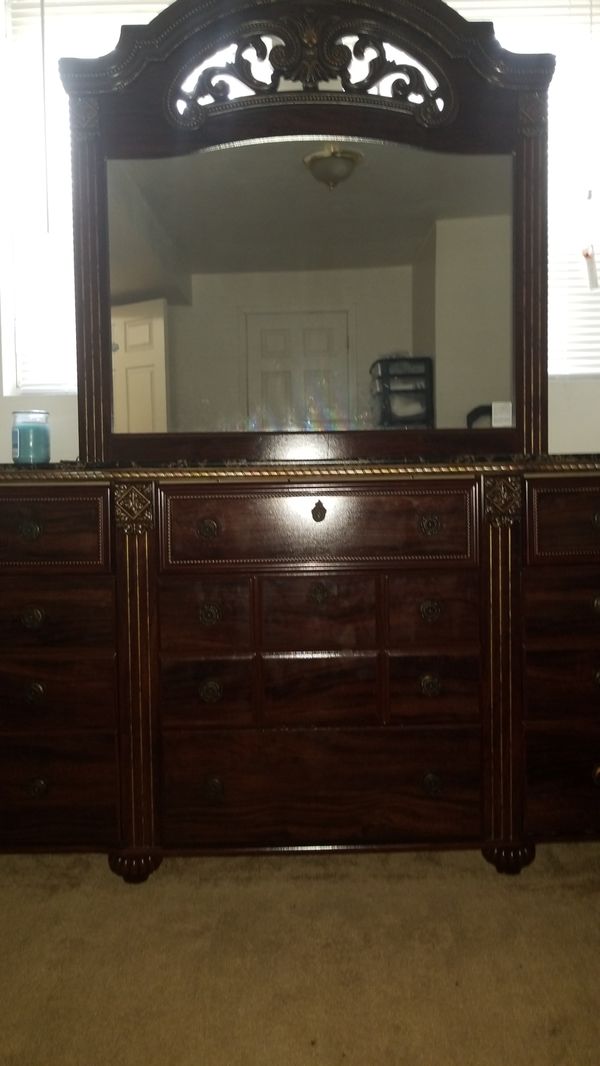 Dress Mirror Attached 2 Years Old Furniture In Chicago Il Offerup