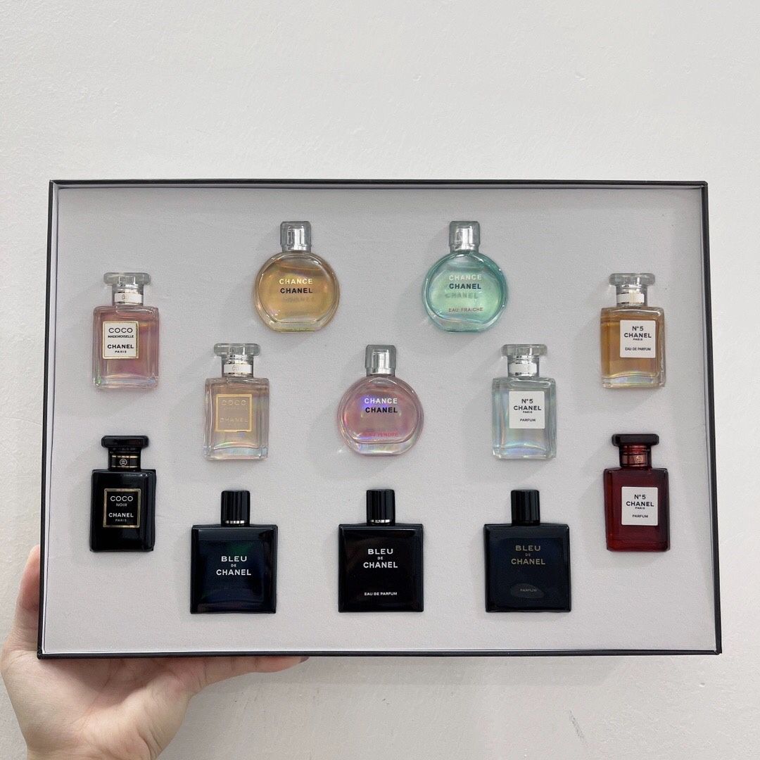 Chanel perfume sample gift set