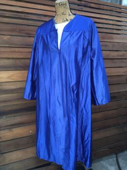 Graduation gown for women perfect for Halloween