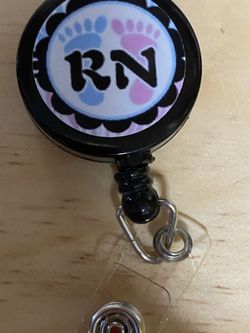 Labor and delivery badge reel