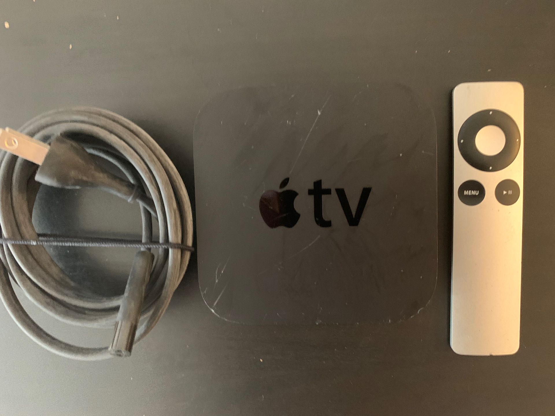 Apple TV (3rd Generation) A1469 Remote Included