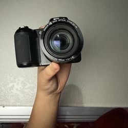 Nikon Coolpix L330