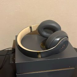 BEATS Studio 3 headphones (grey&gold)