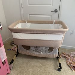 Baby bassinet 