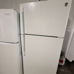 30” Top Freezer Financing Available 