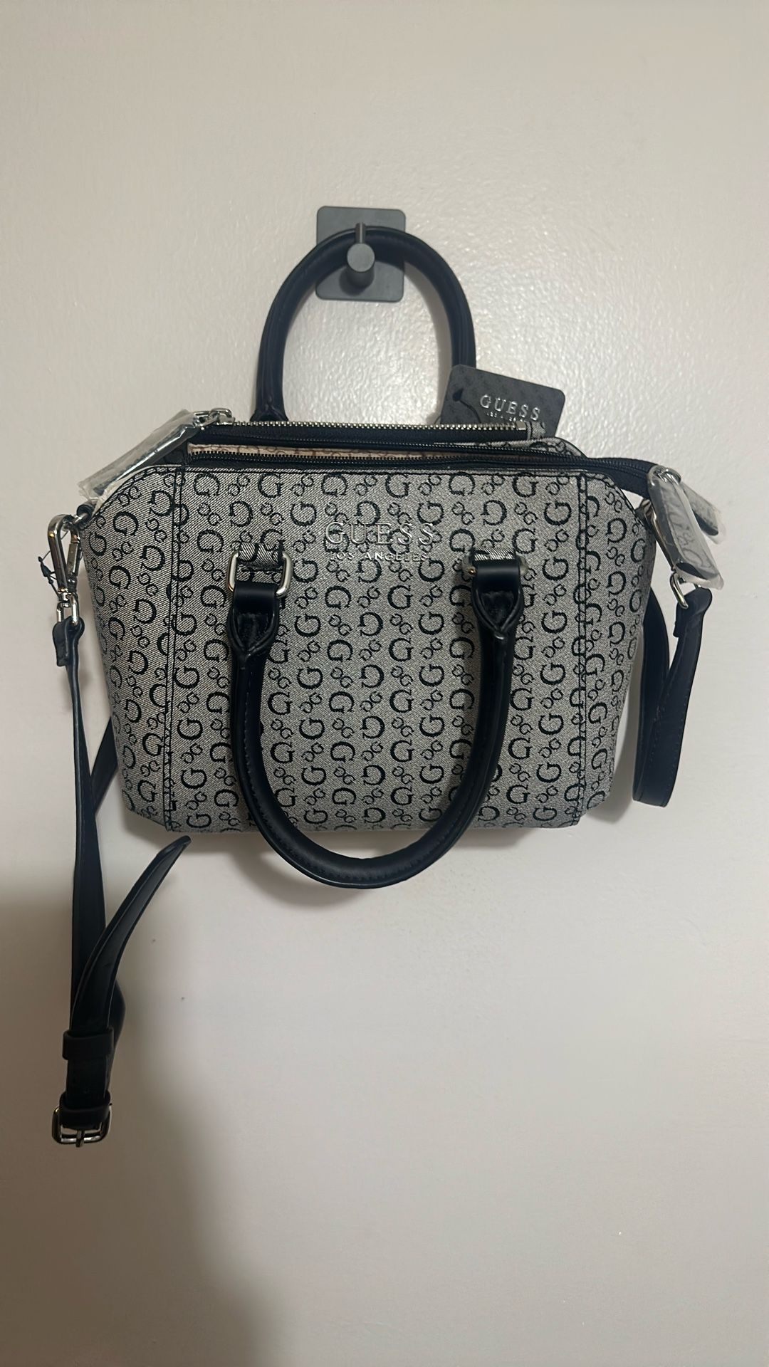 Guess New With Tags Shoulder Bag Purse Black Grey